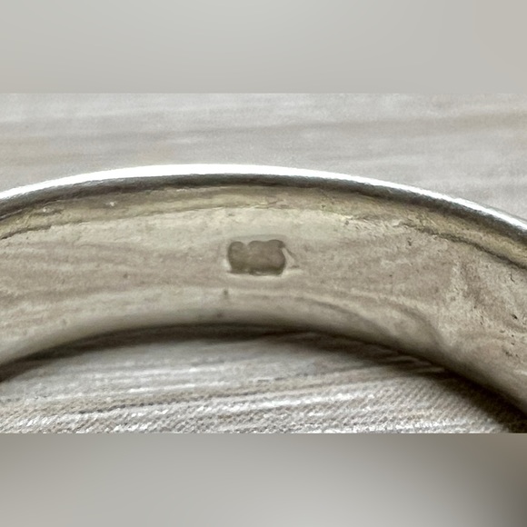 Vintage Designer Brushed Sterling Silver Flush Gemstone Band Ring, Size 9, 6.3g - Picture 6 of 9